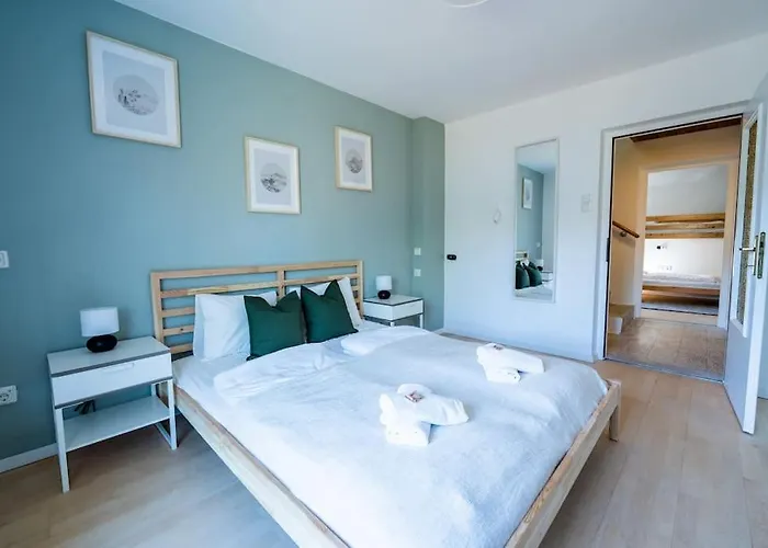 Holiday home Kuscheliges Haeuschen In Idyllischer Nachbarschaft Innsbruck