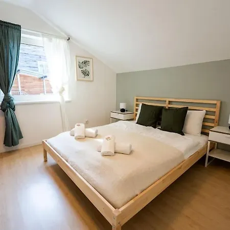 Kuscheliges Häuschen In Idyllischer Nachbarschaft *